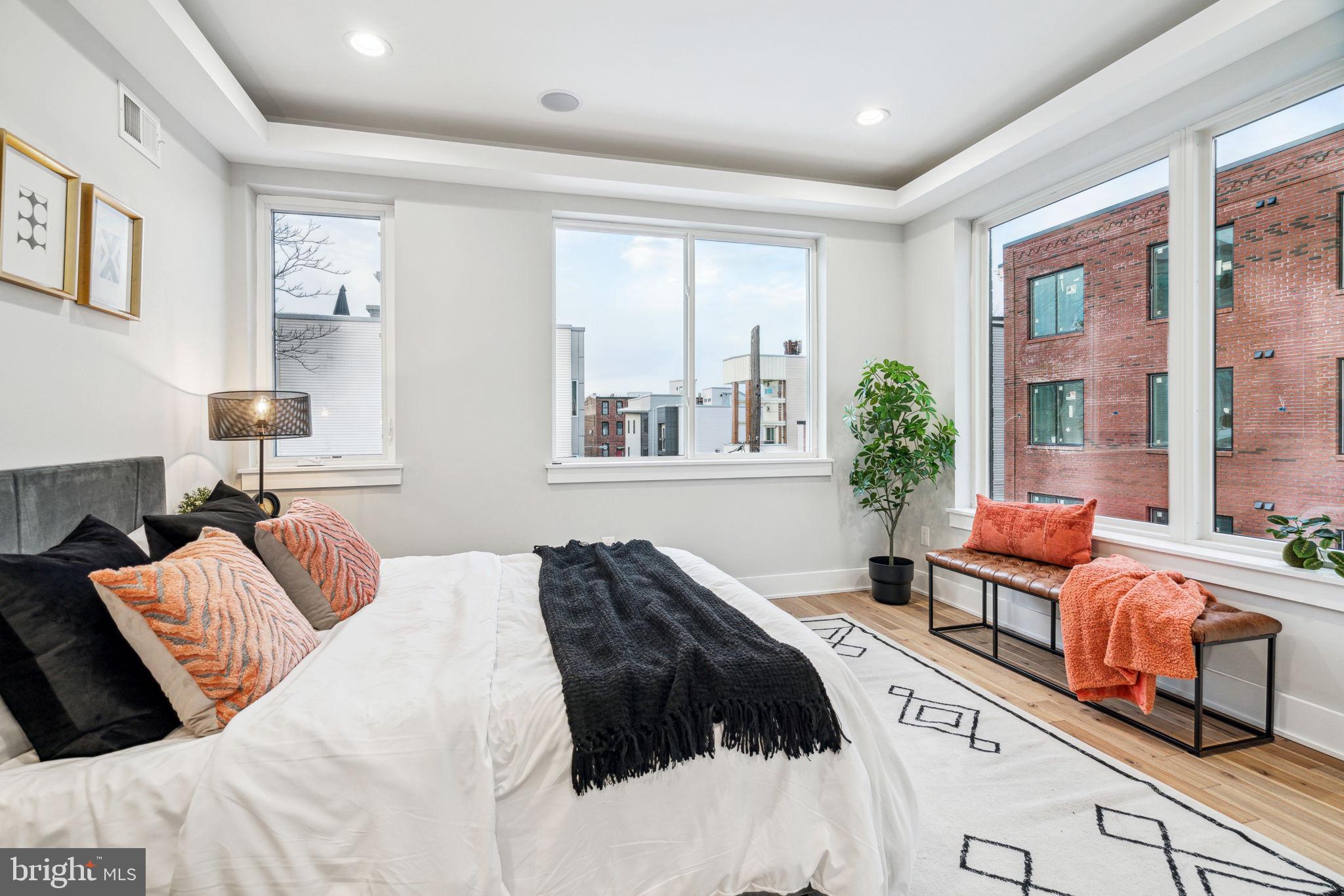 2614 Trenton Ave