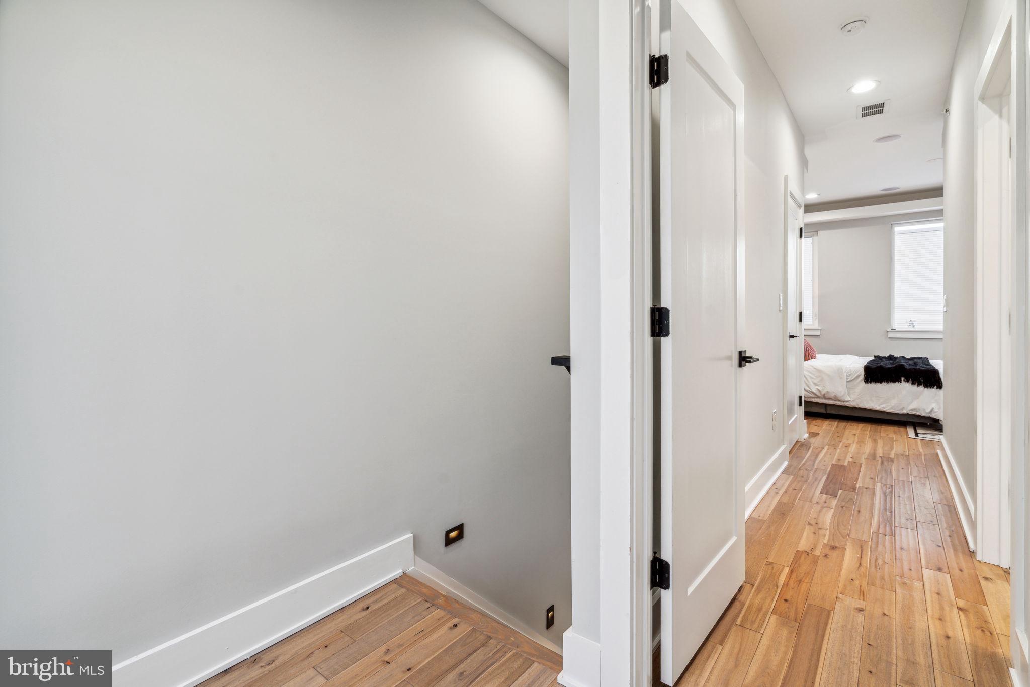 2614 Trenton Ave