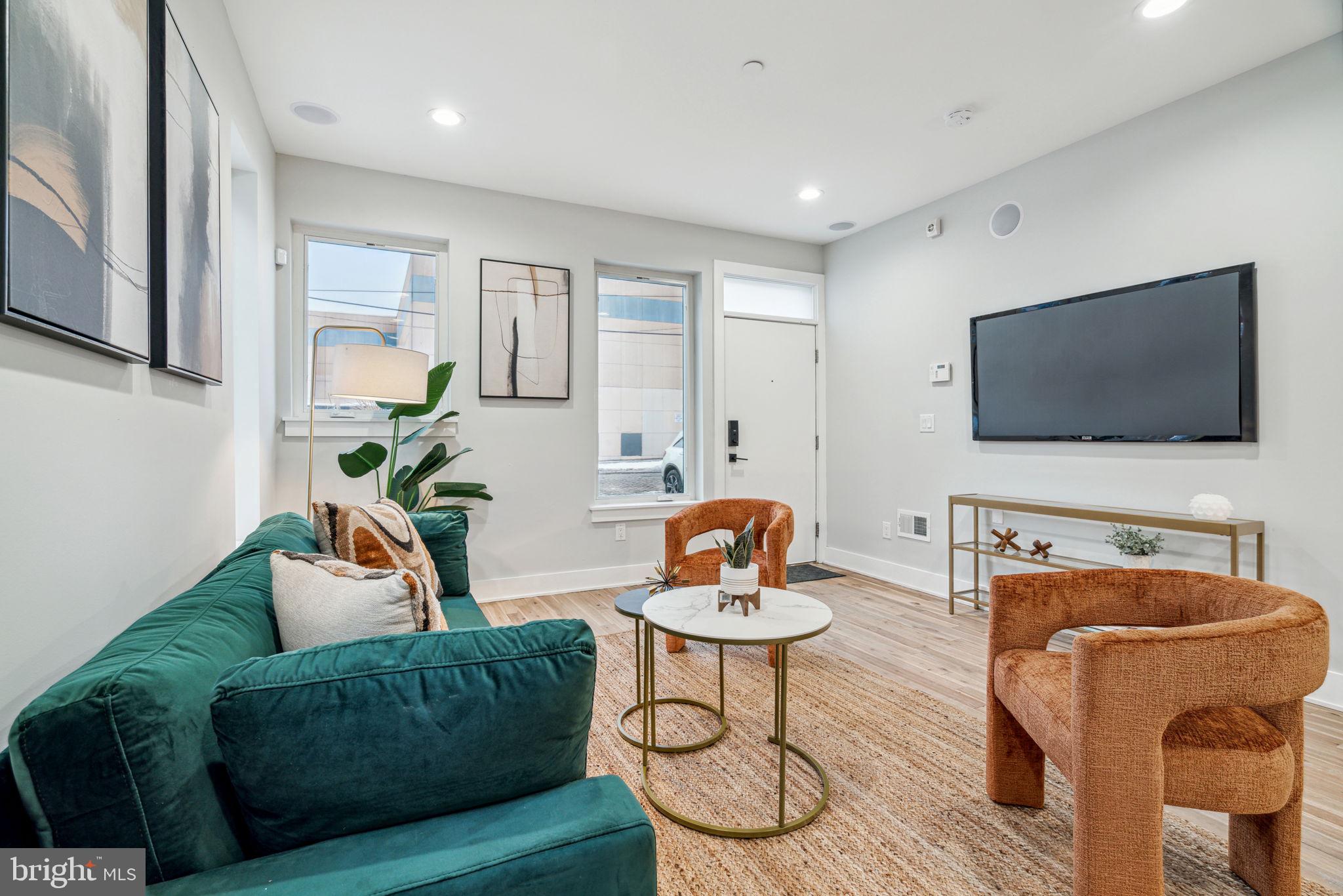 2614 Trenton Ave