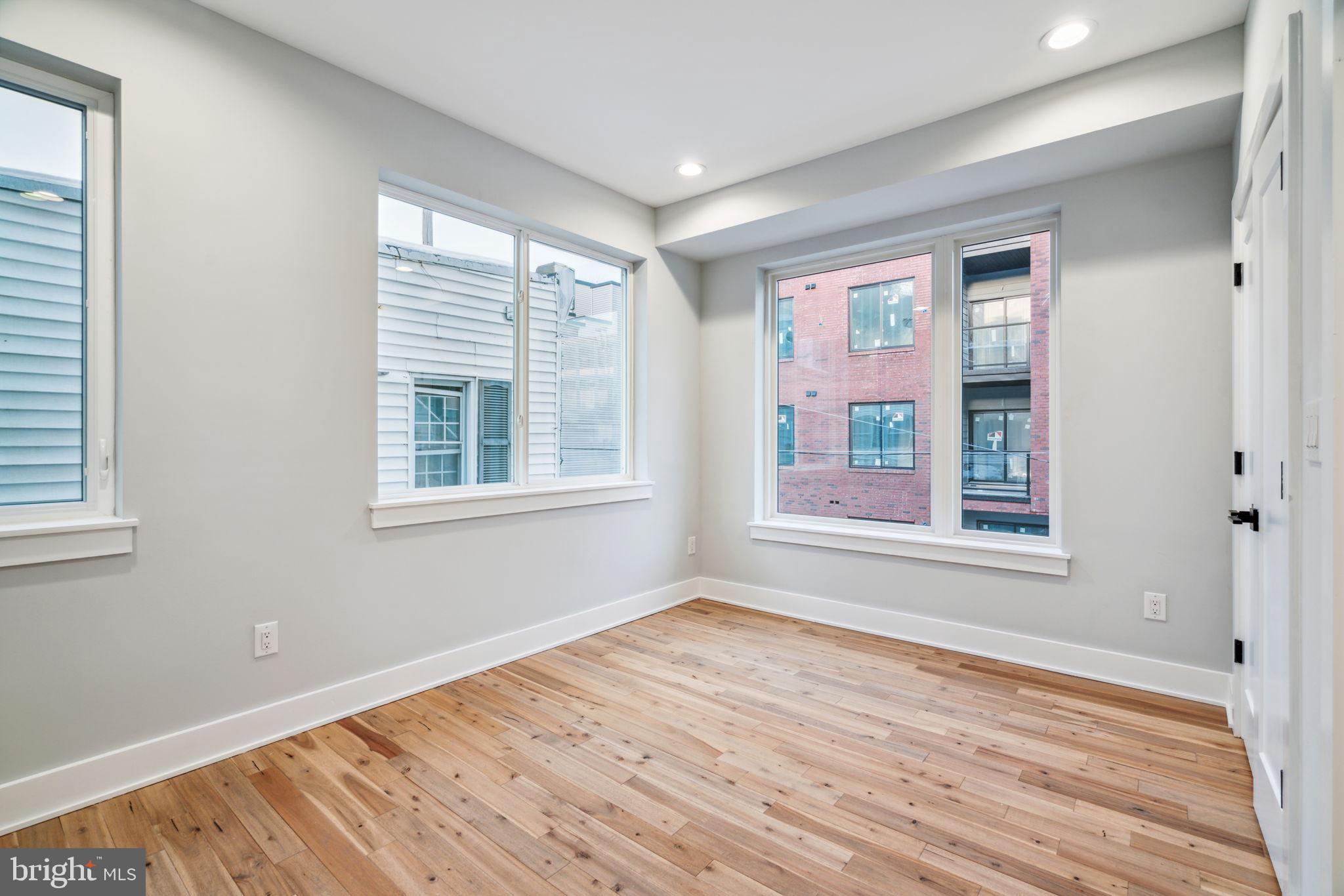 2614 Trenton Ave