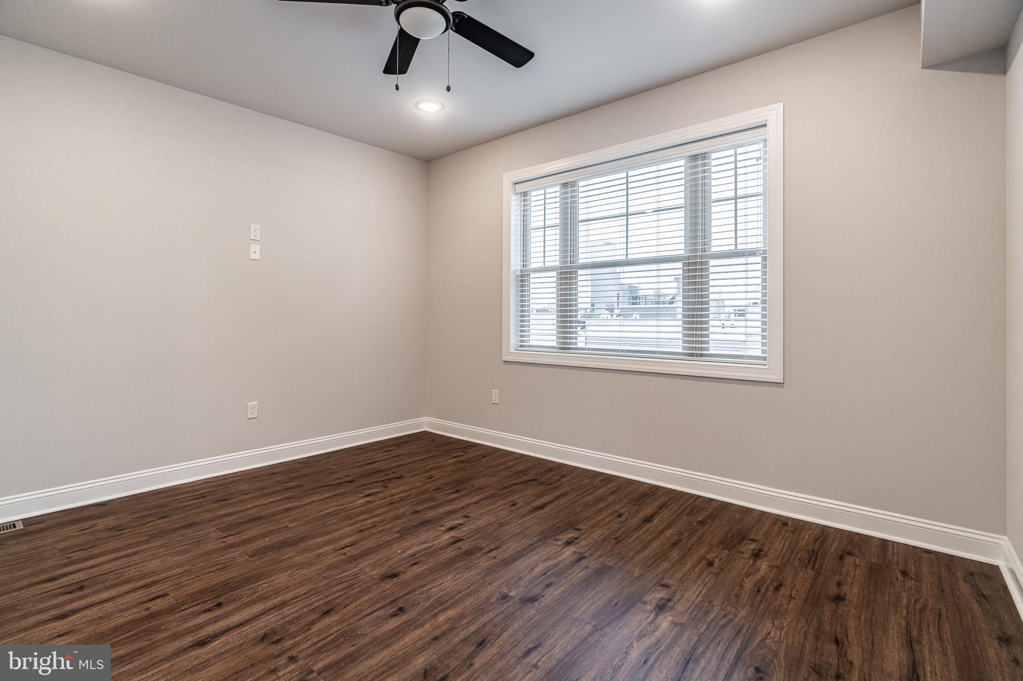 2141 CHRISTIAN ST #3