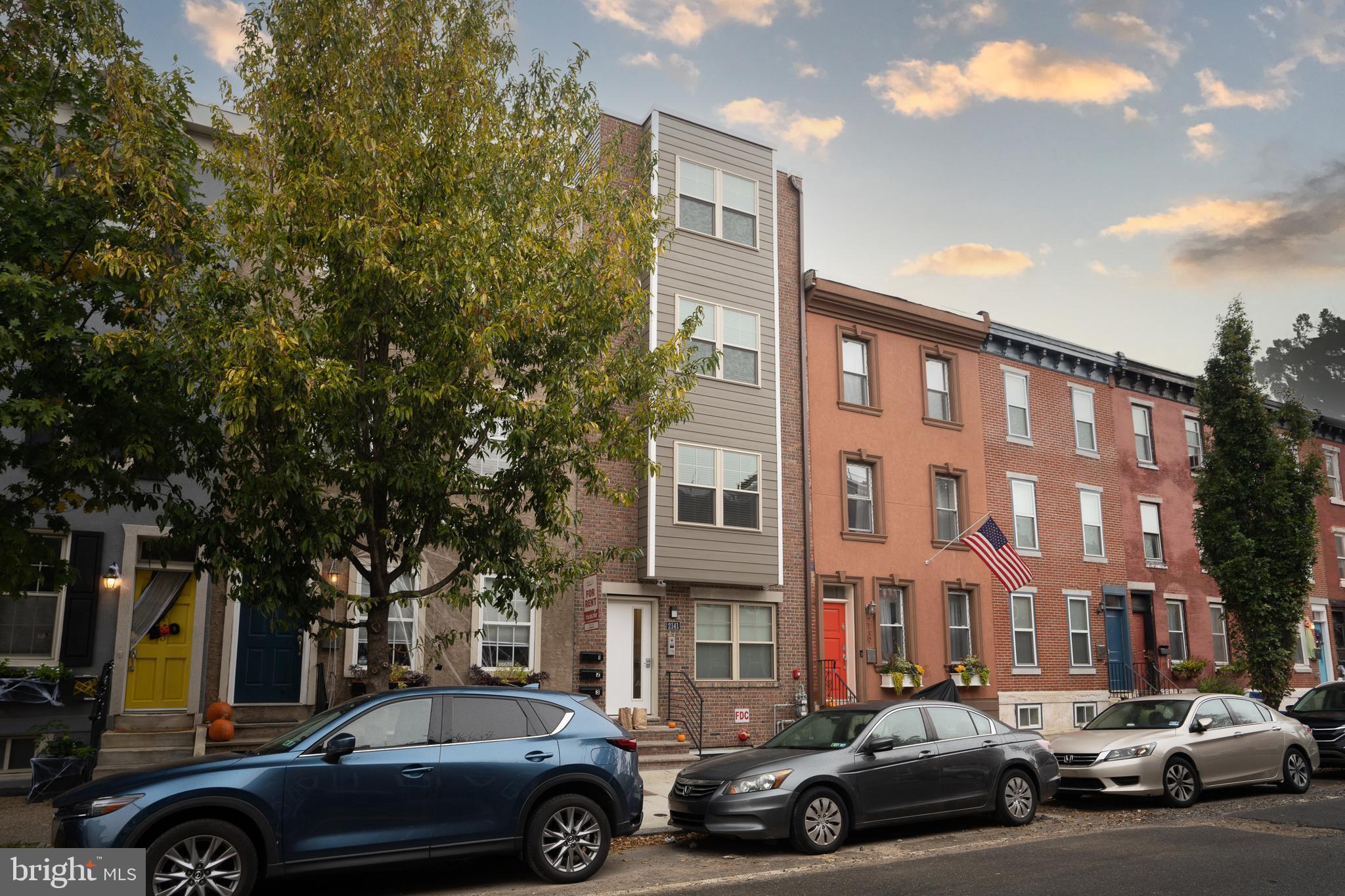 2141 CHRISTIAN ST #3