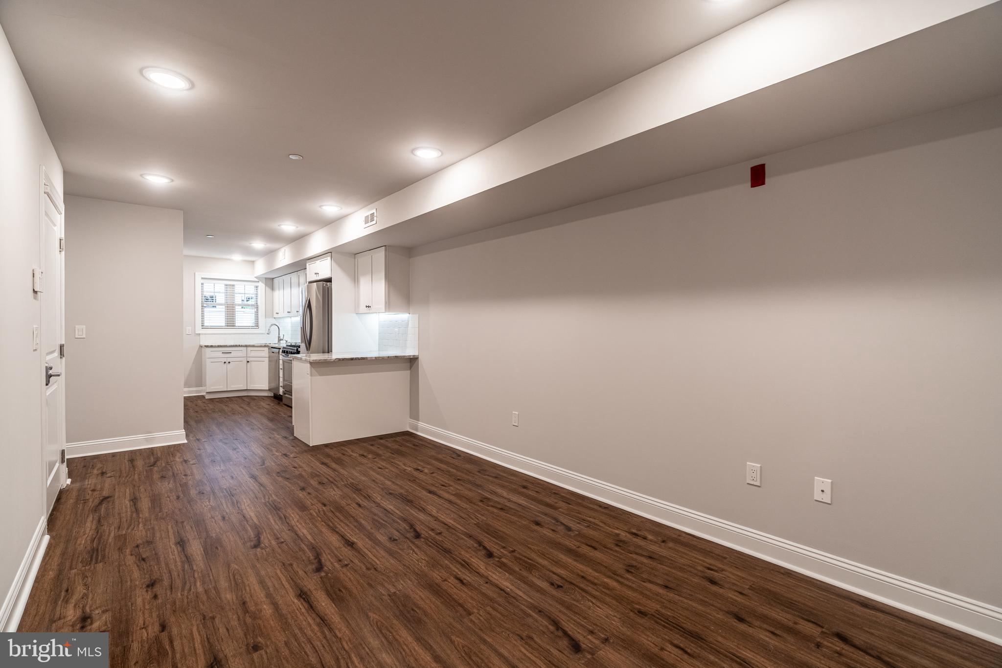 2141 CHRISTIAN ST #3