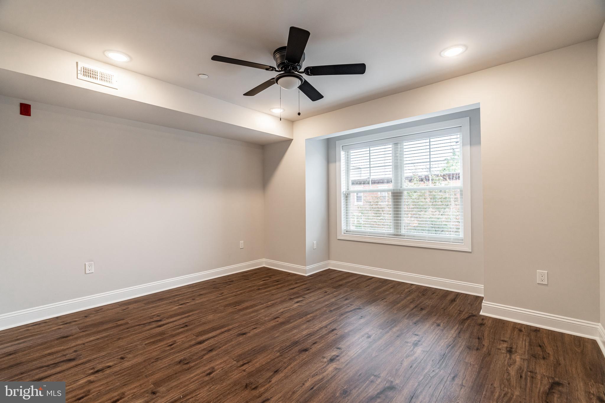 2141 CHRISTIAN ST #3