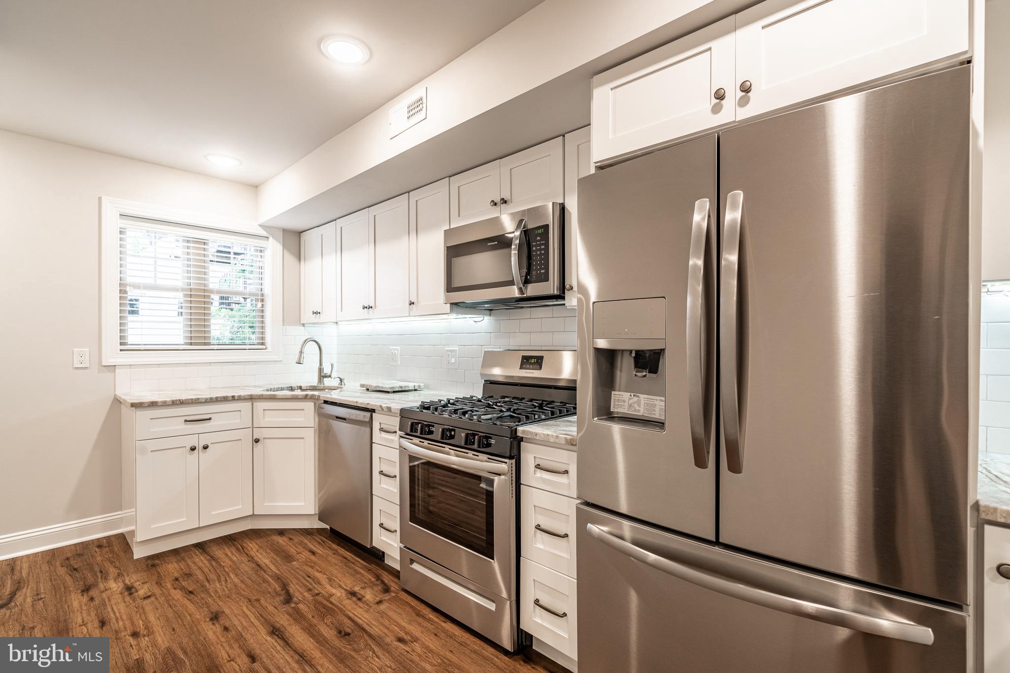 2141 CHRISTIAN ST #3