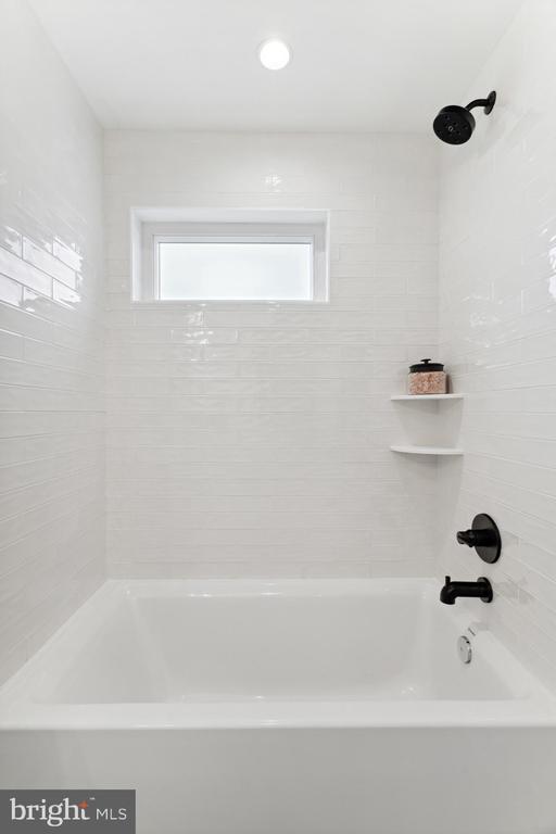3600 Grant Ave #2