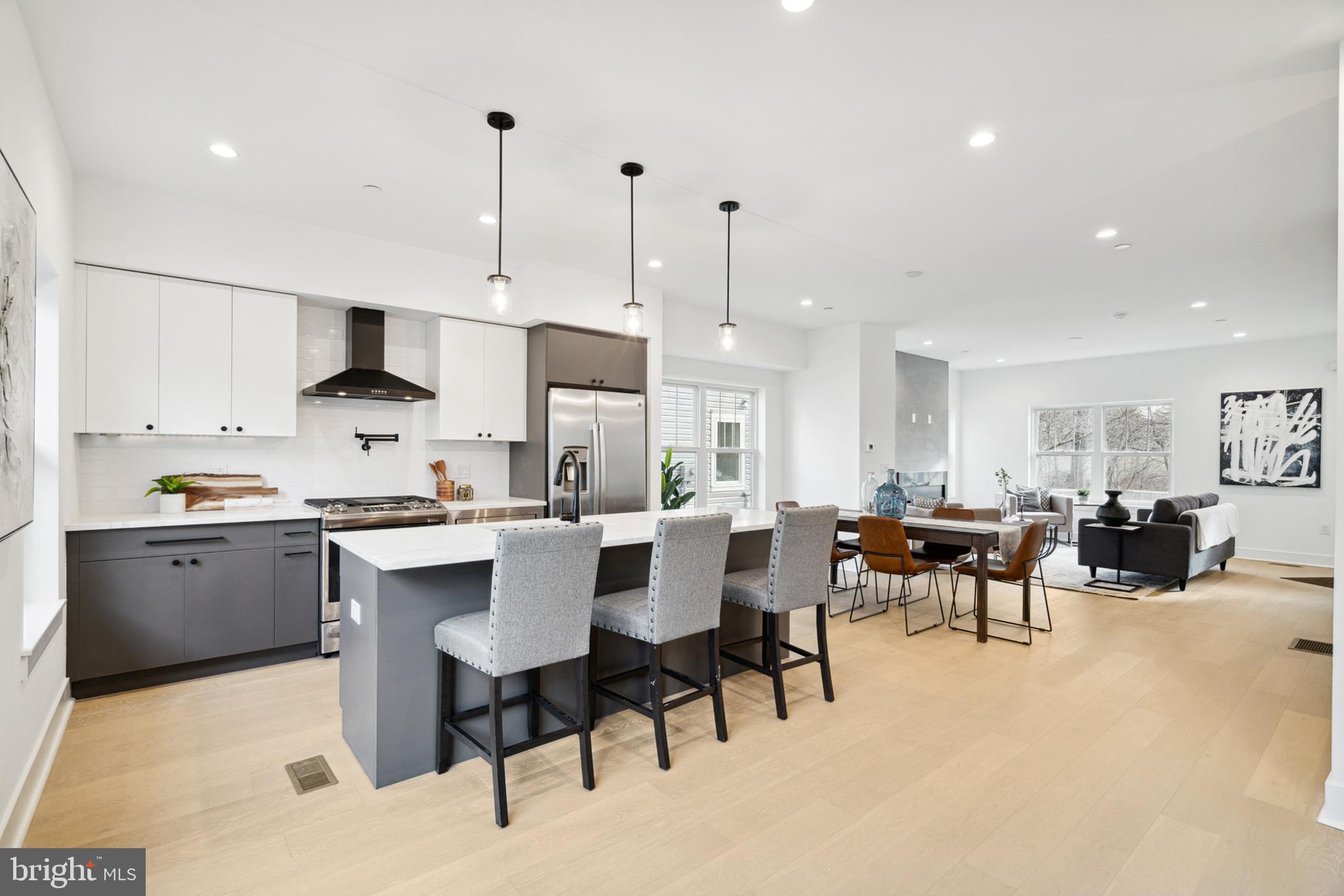 3600 Grant Ave #2
