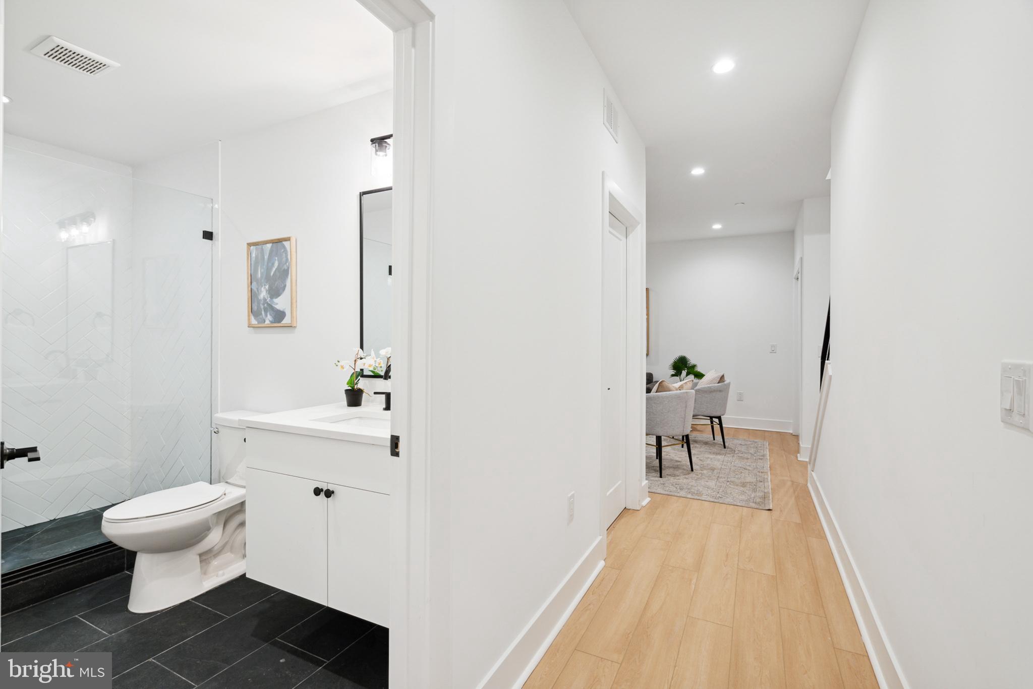 3600 Grant Ave #2