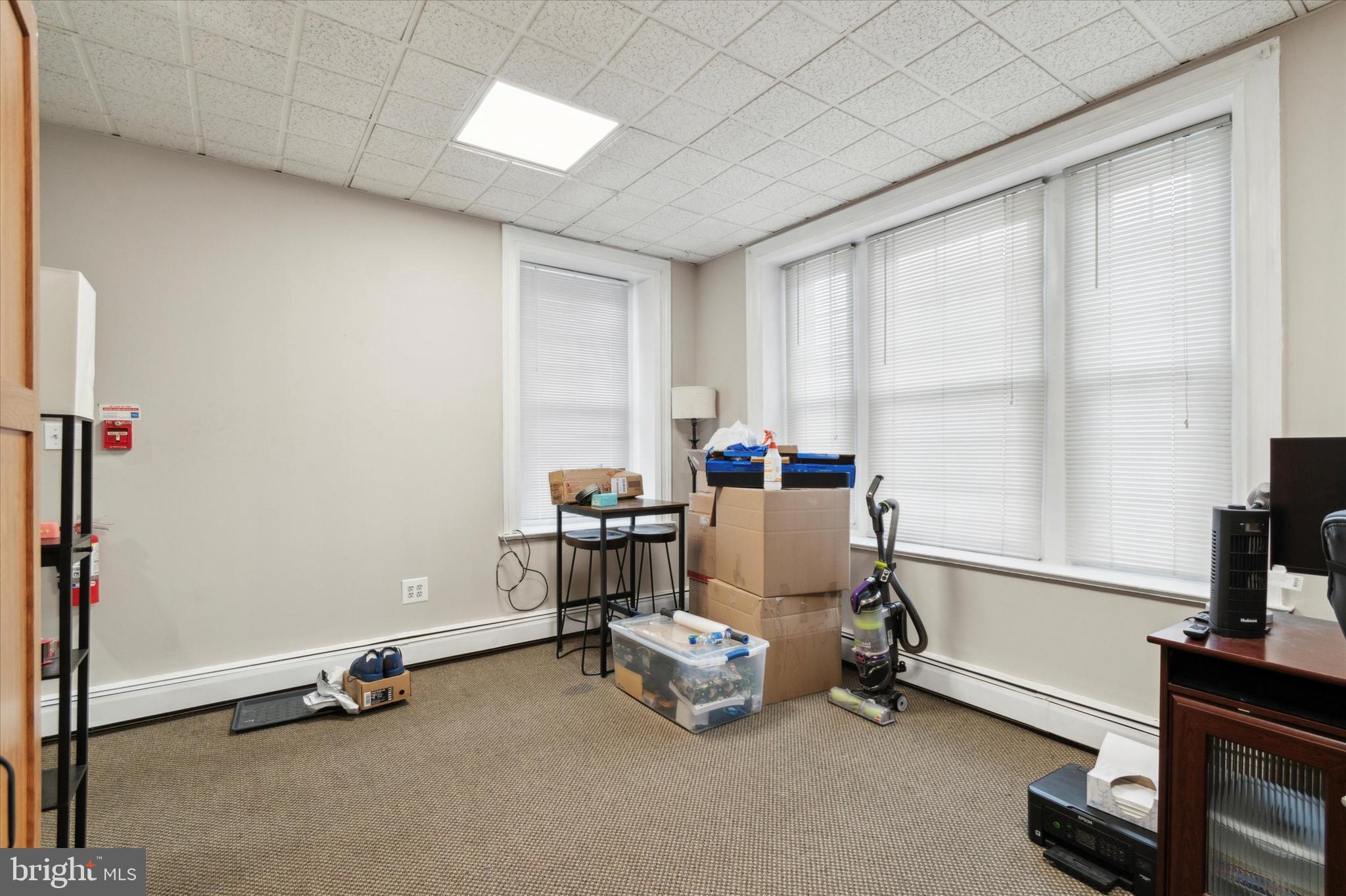 274 Roxborough Ave #1f