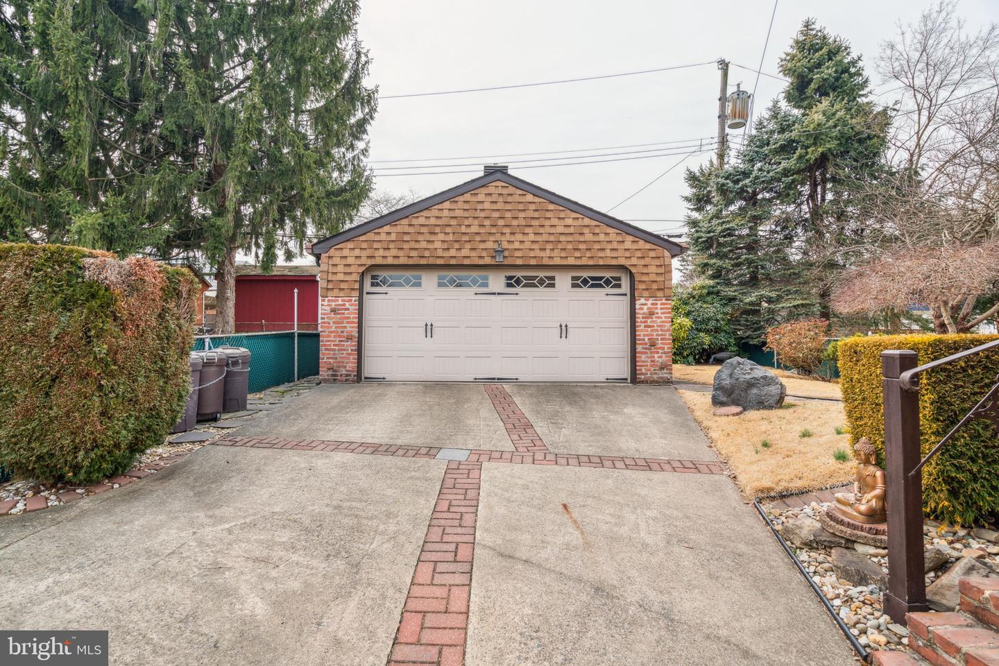1040 Grant Ave