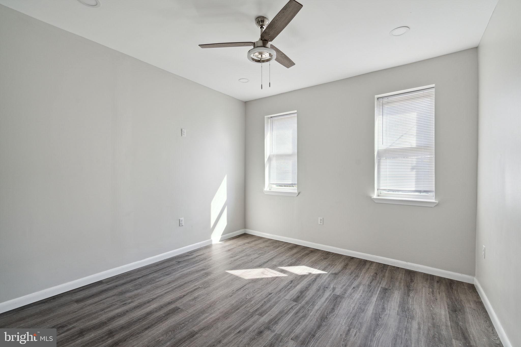175-77 W GIRARD AVE #1