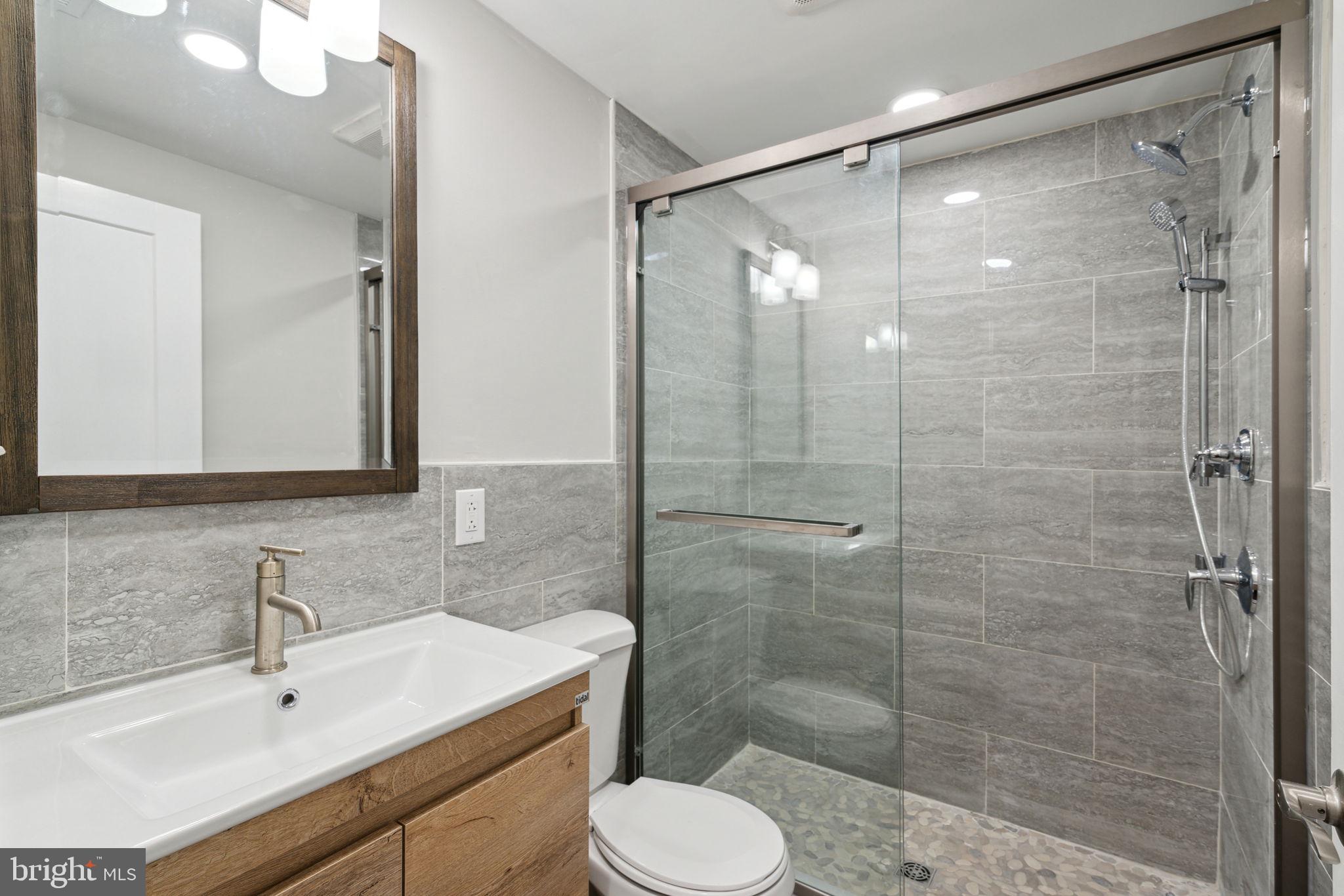 175-77 W GIRARD AVE #2