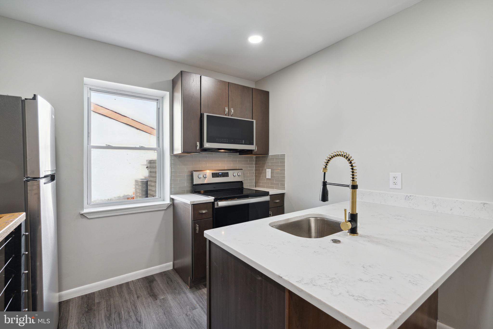 175-77 W GIRARD AVE #2