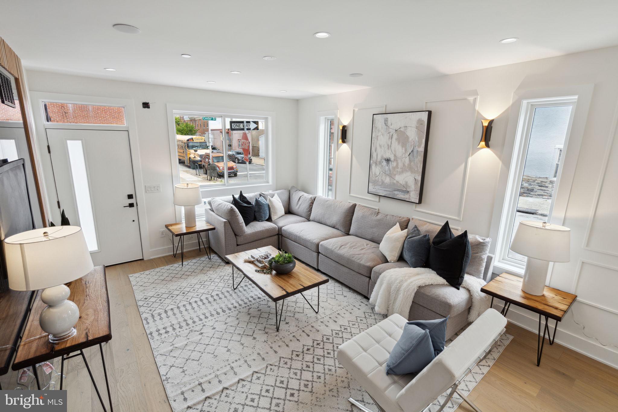2437 CEDAR STREET