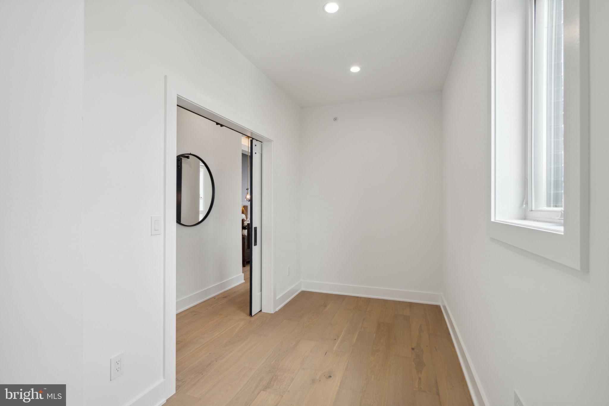 2437 CEDAR STREET