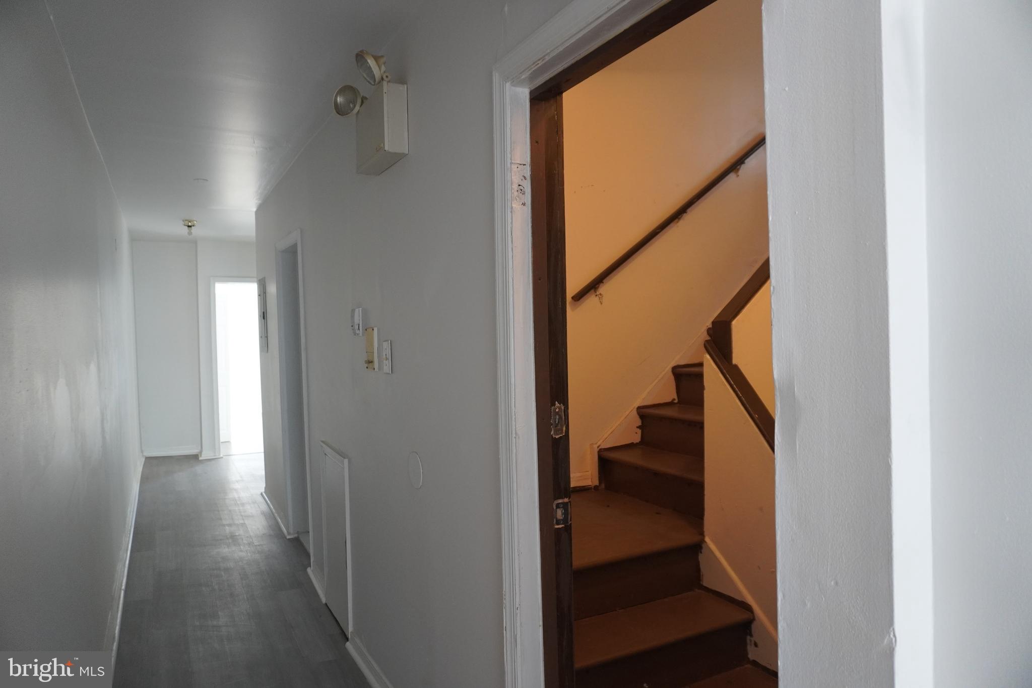 122 W SHARPNACK ST #2