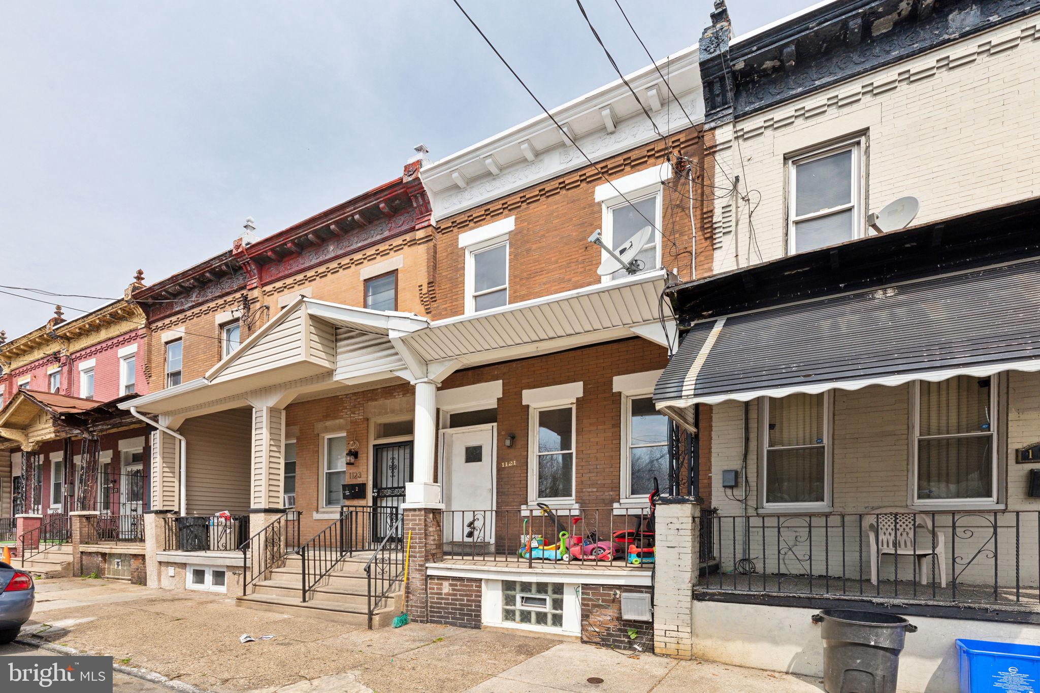 1121 W Indiana Ave