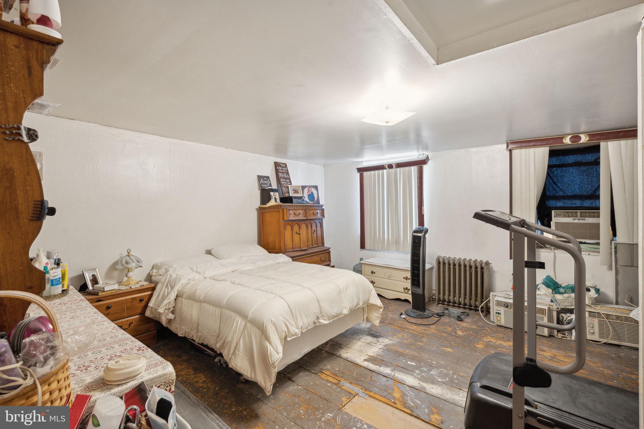 1506 Adams Ave