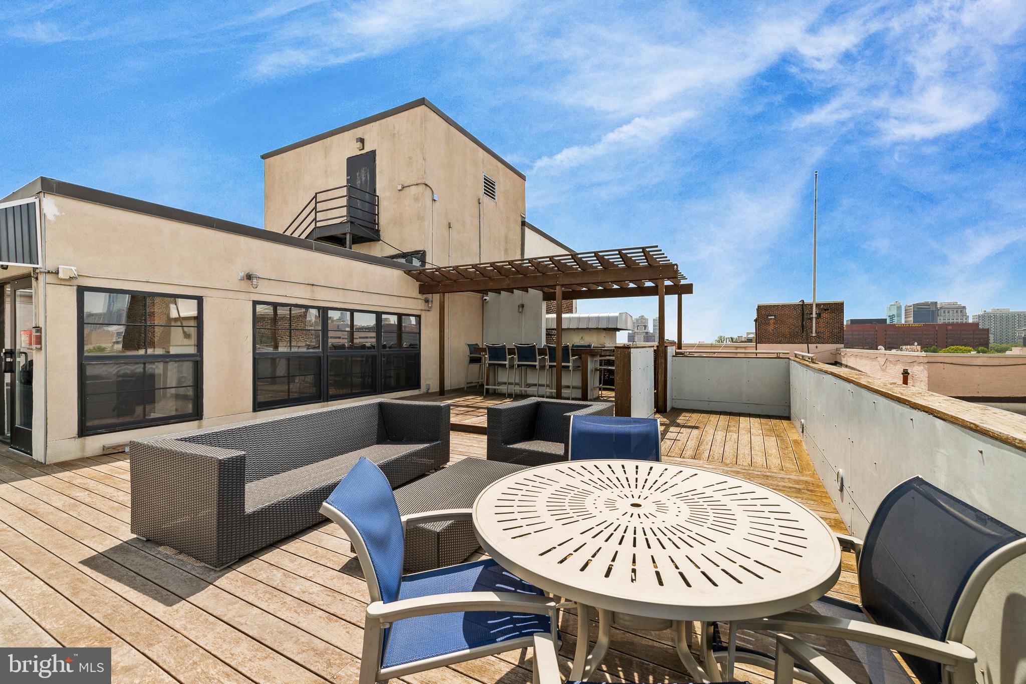 315 NEW ST #517