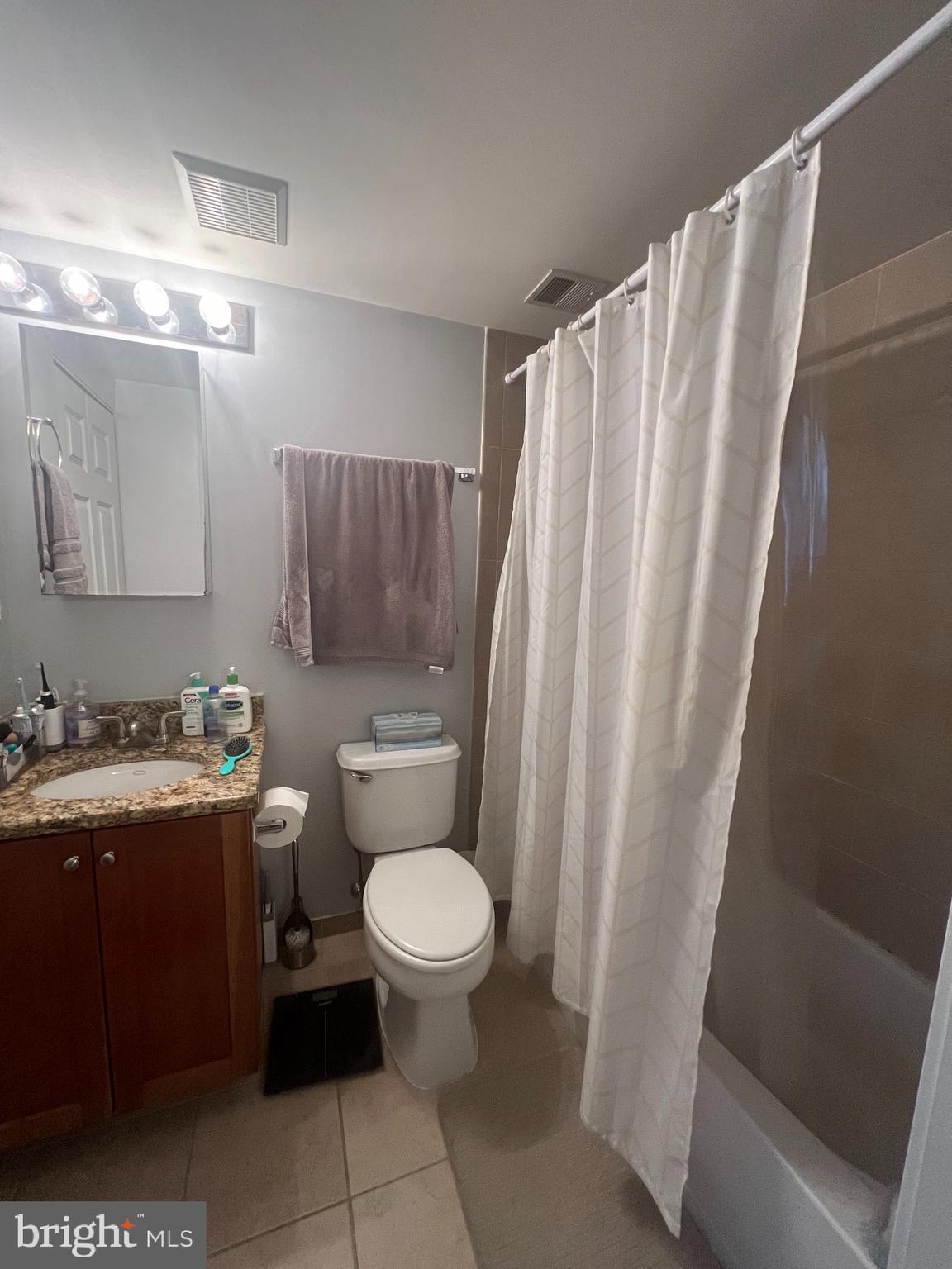 1 ACADEMY CIR #203