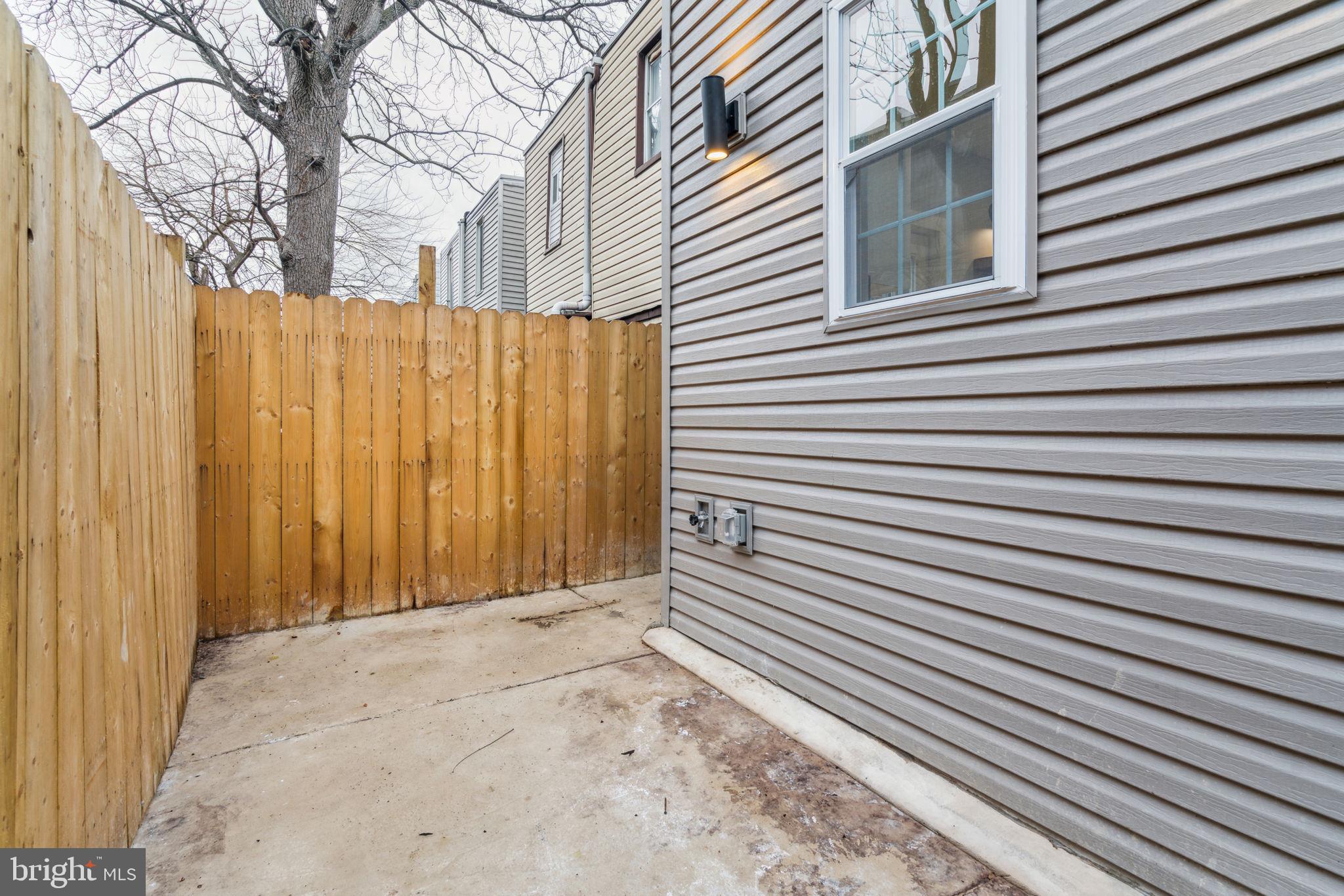 2152 E ANN STREET