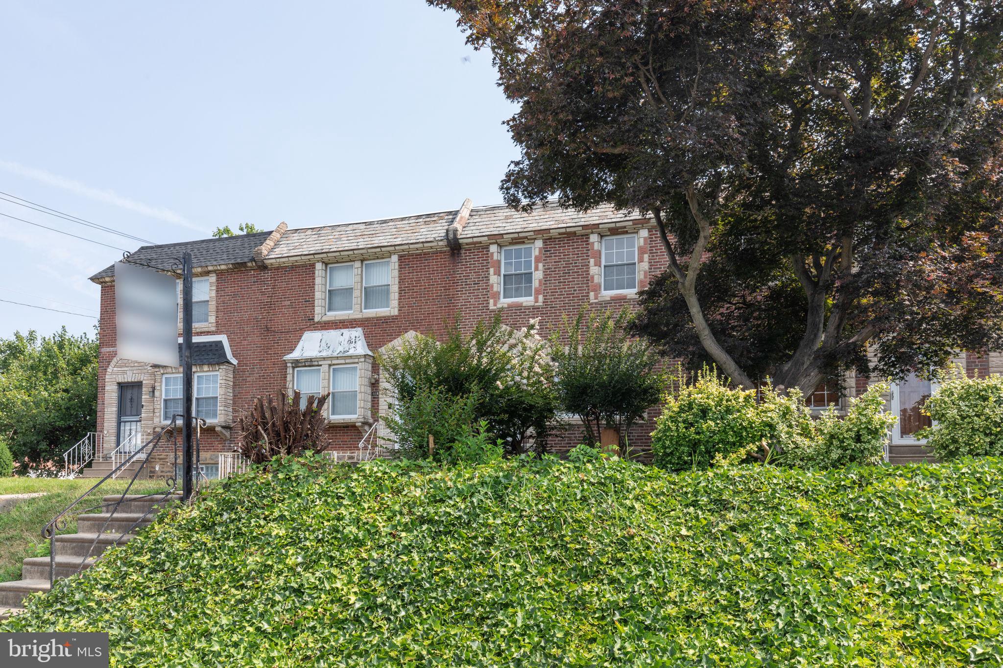 405 E Howell St