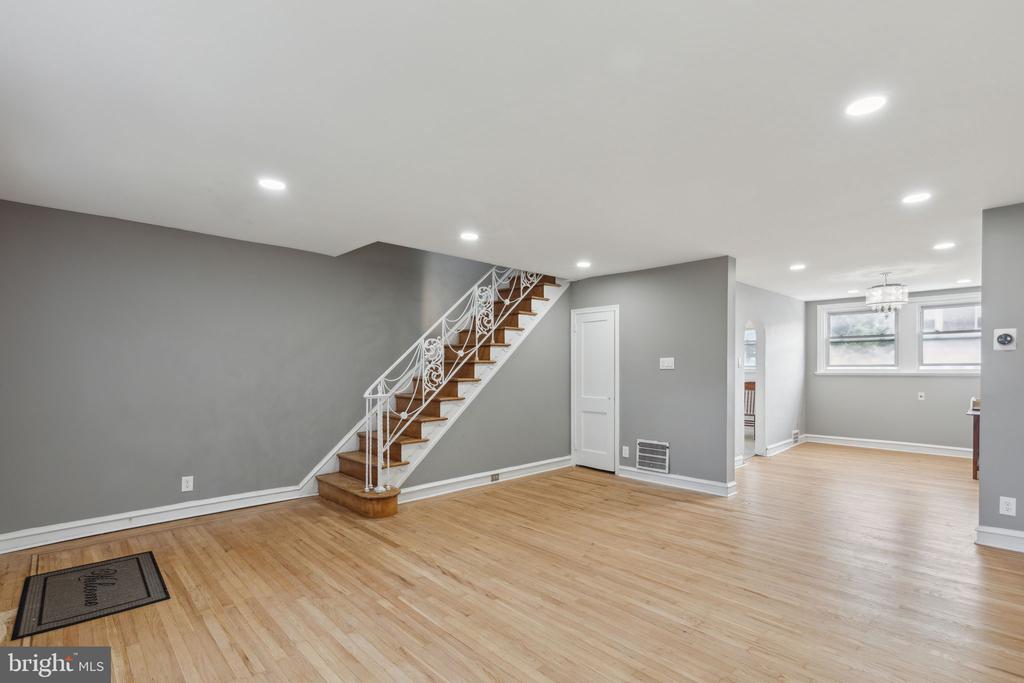 405 E Howell St