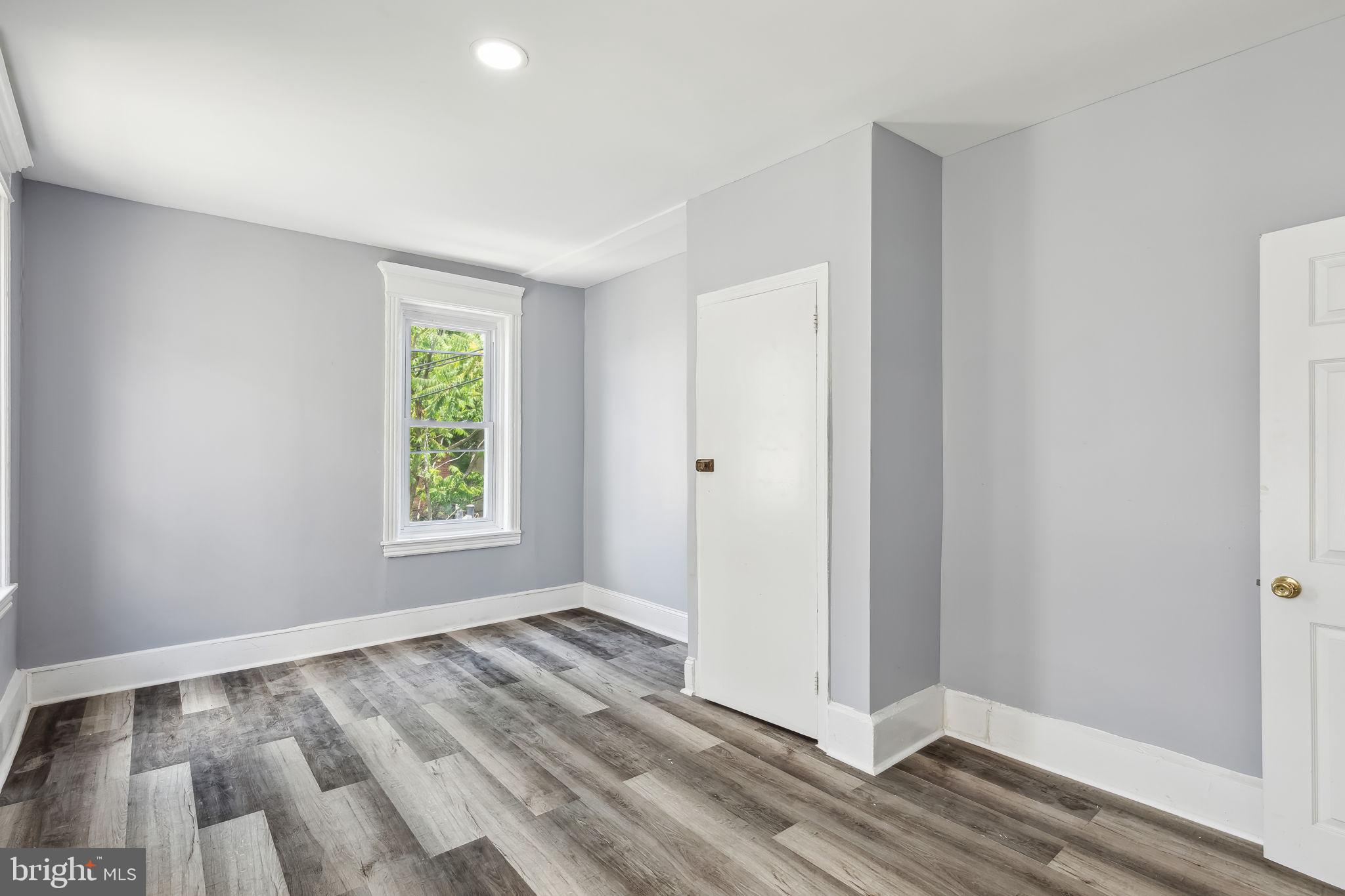 211 N Paxon St