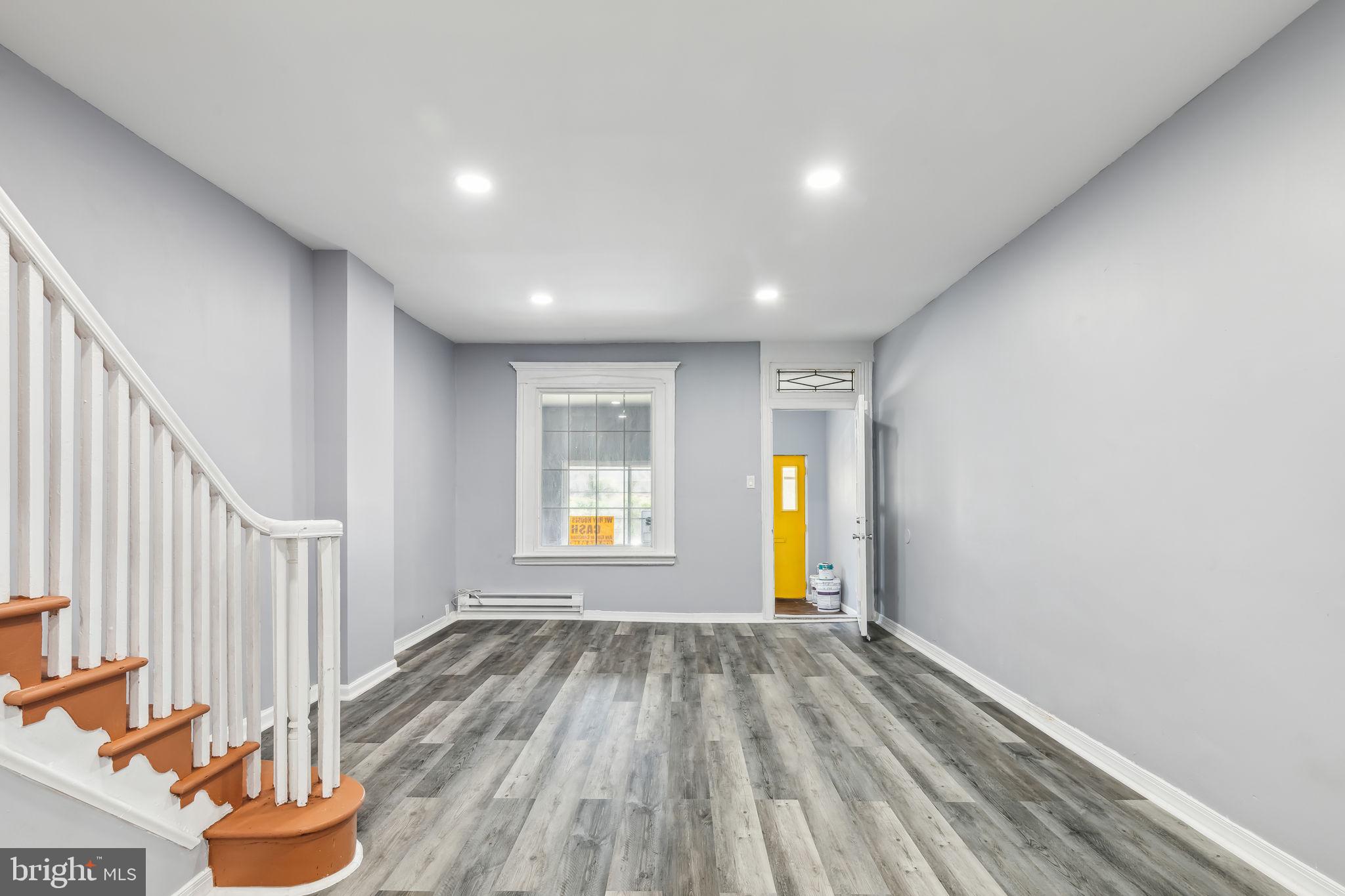 211 N Paxon St