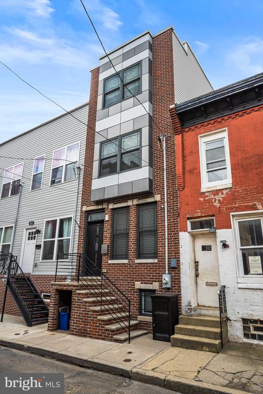 428 MERCY STREET