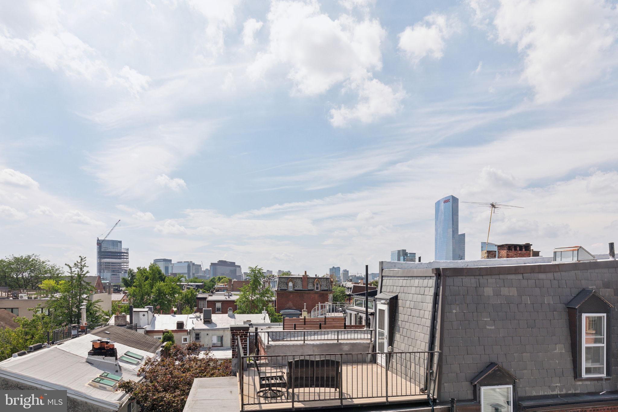 2035 Waverly St #Penthouse