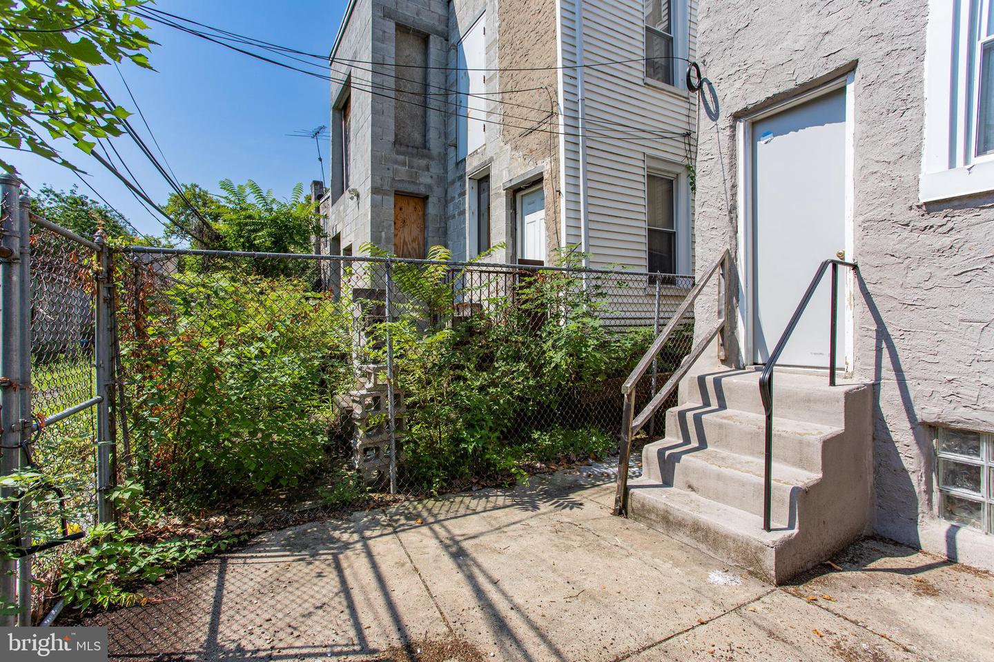 463 N 51st St
