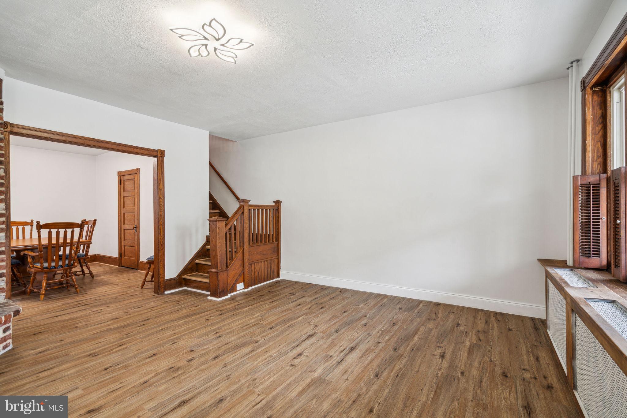 493 Markle St
