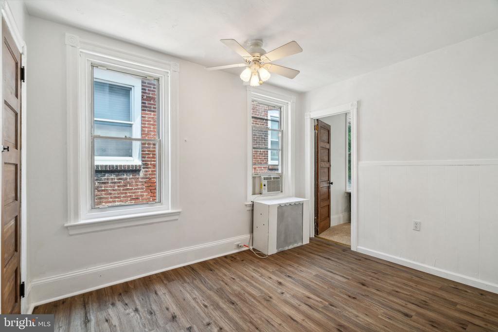493 Markle St