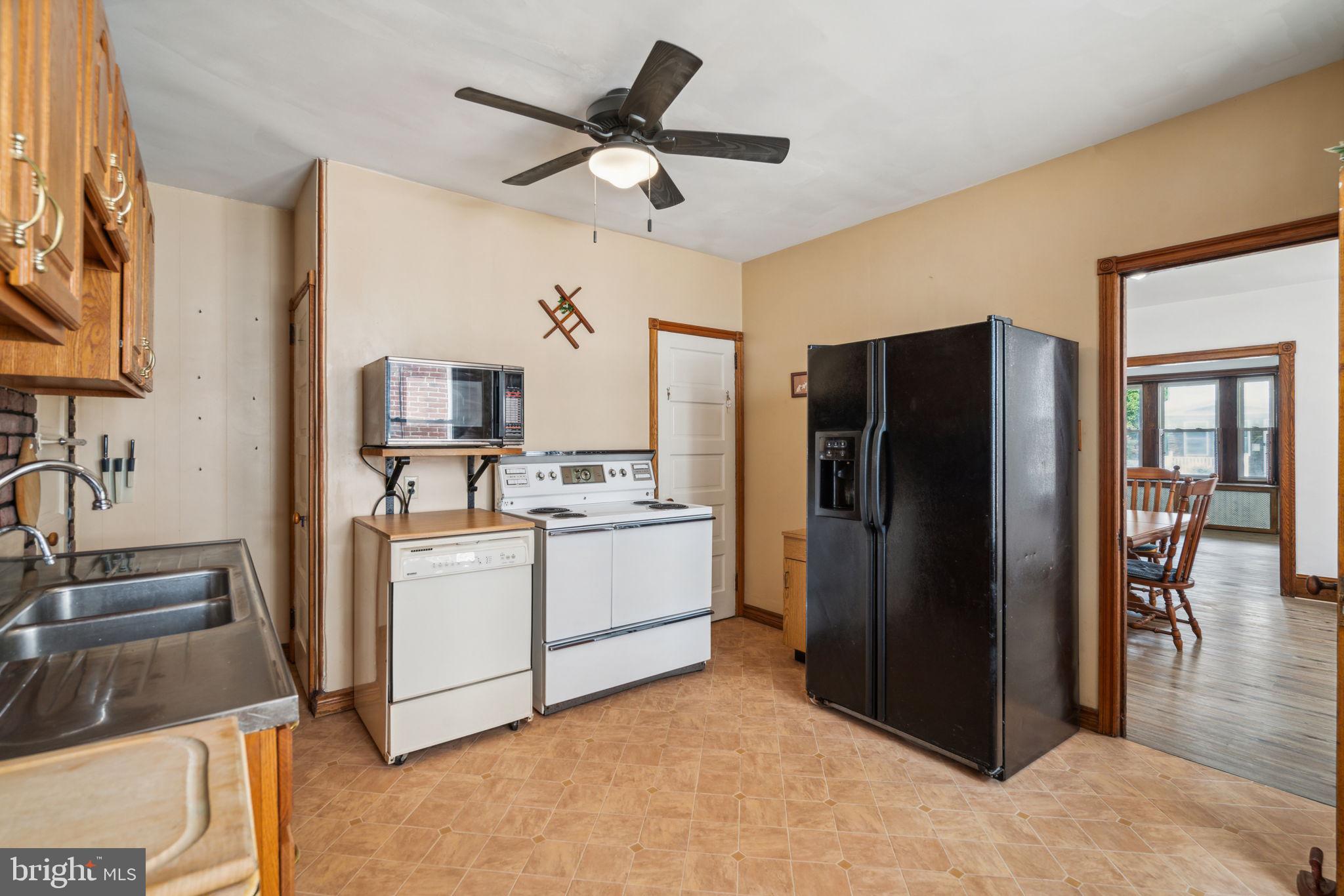 493 Markle St