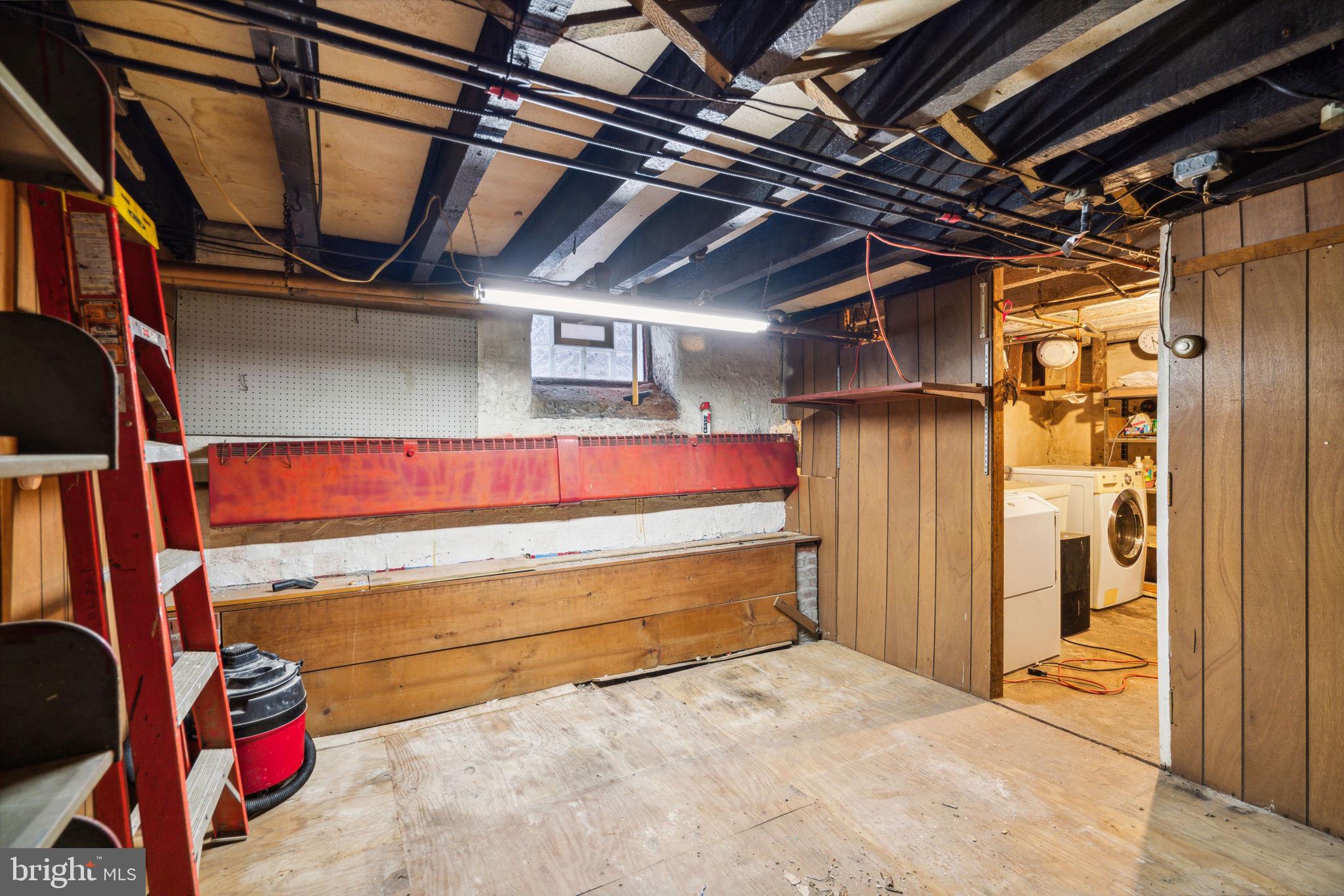 493 Markle St