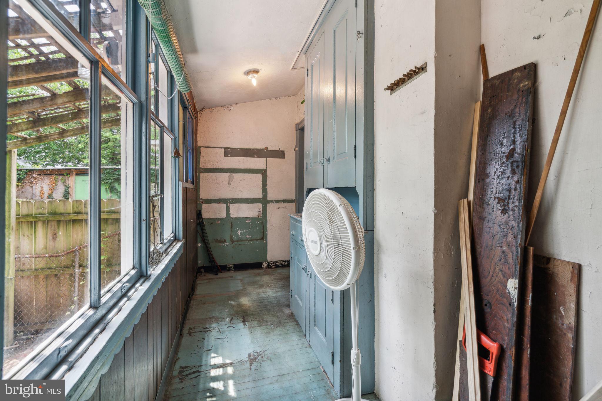 493 Markle St