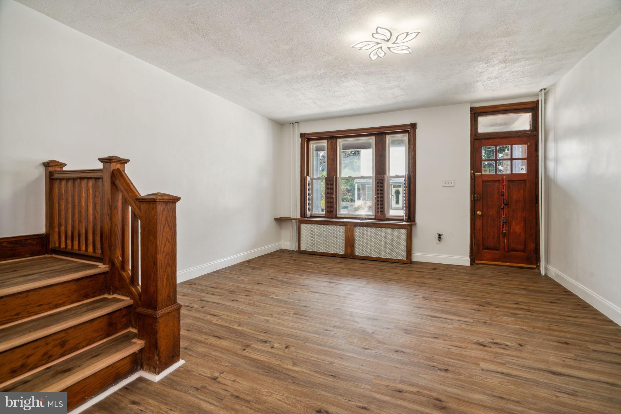 493 Markle St