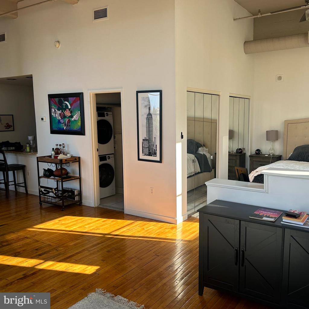 1238 CALLOWHILL ST #308