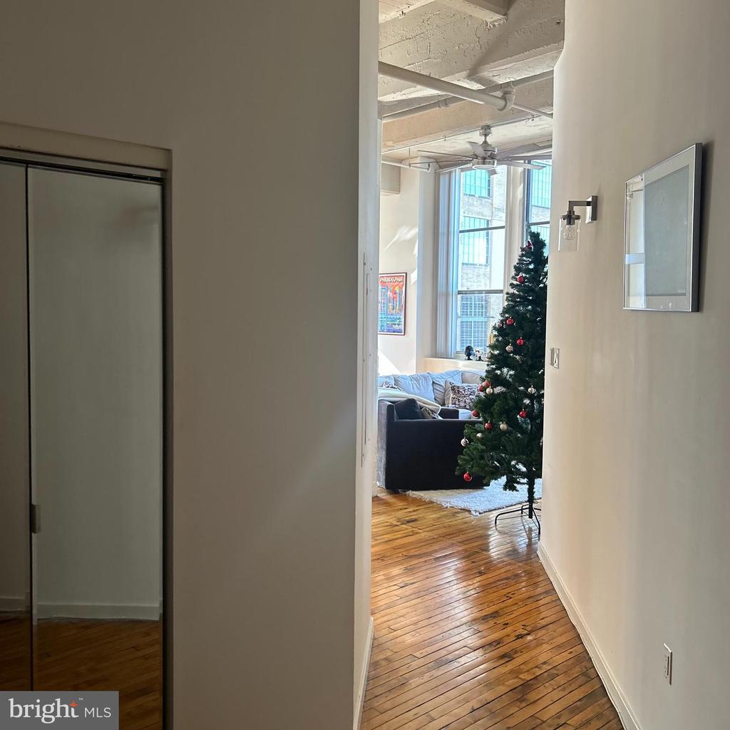 1238 CALLOWHILL ST #308