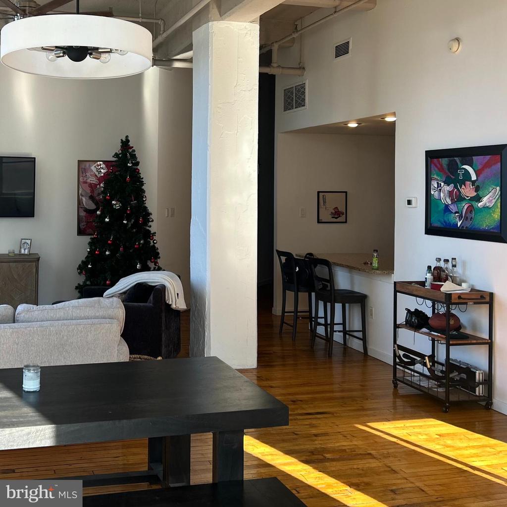 1238 CALLOWHILL ST #308