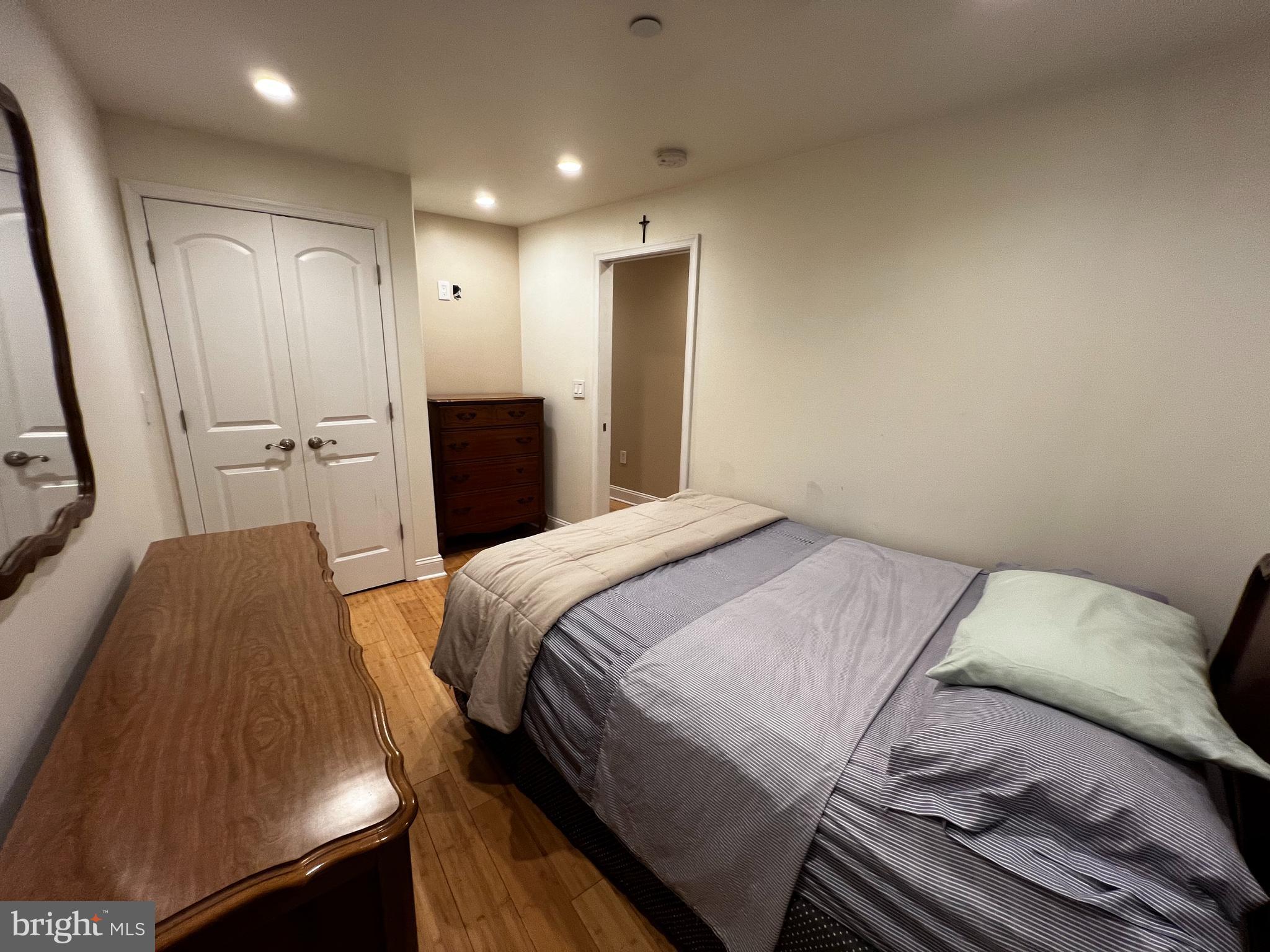 1220 ANNIN ST #B