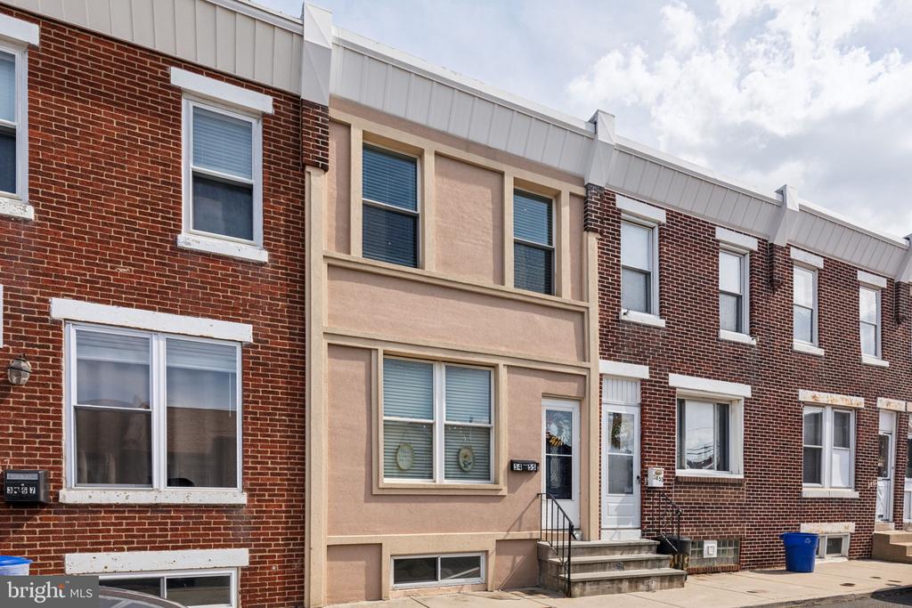 3455 Livingston St