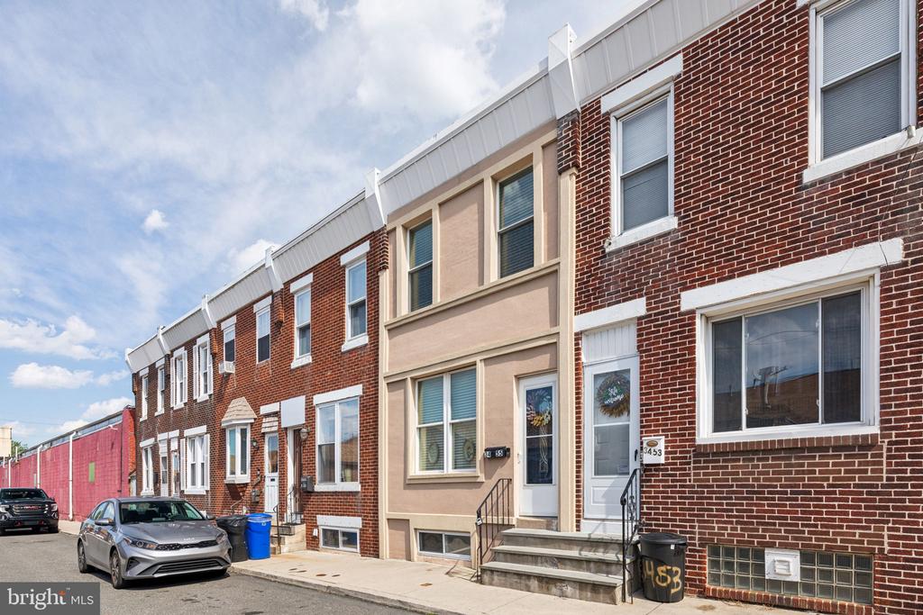 3455 Livingston St