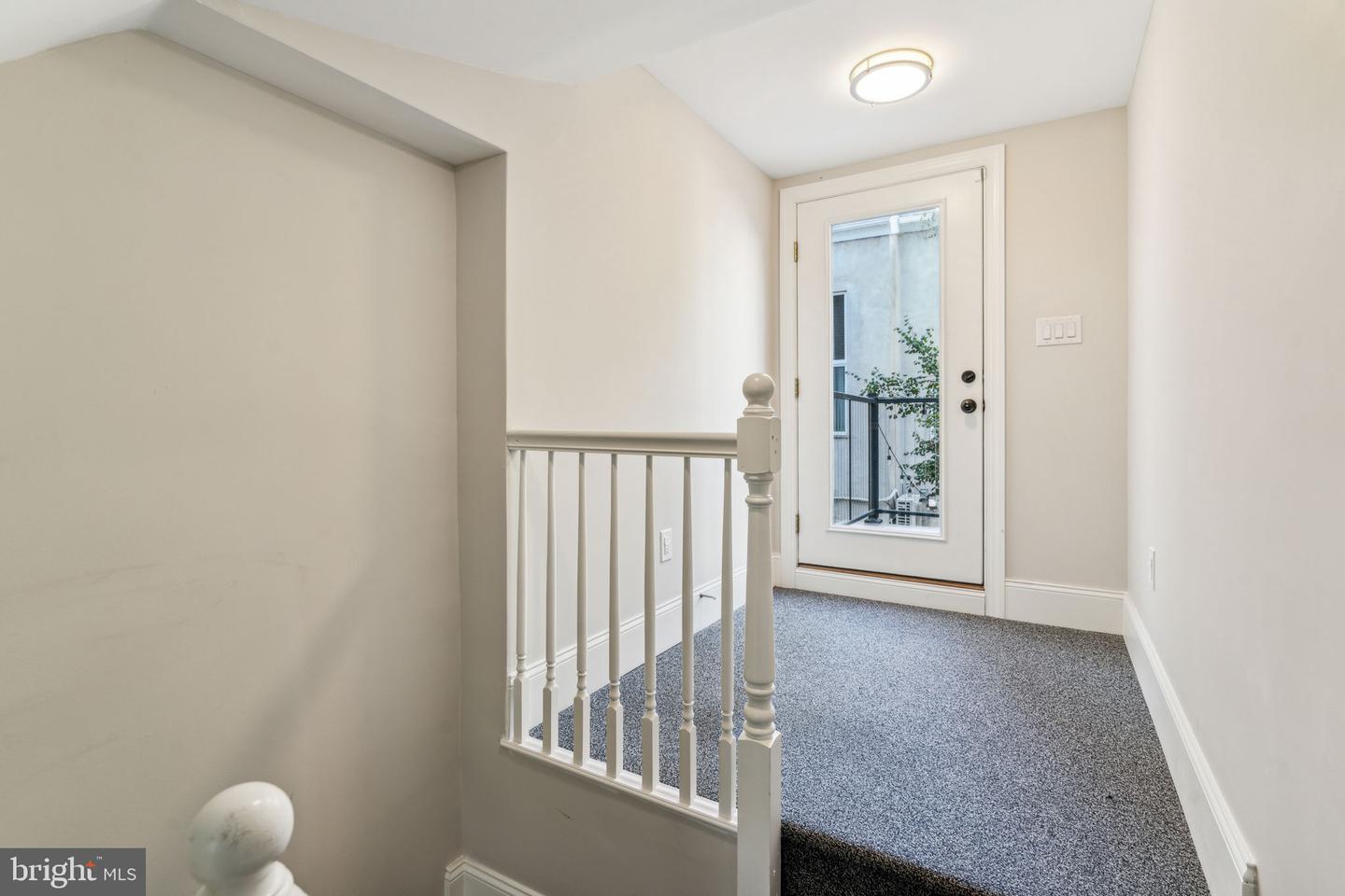 131 Bainbridge St