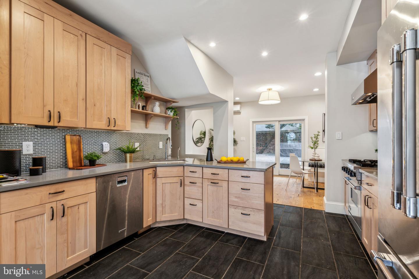131 Bainbridge St