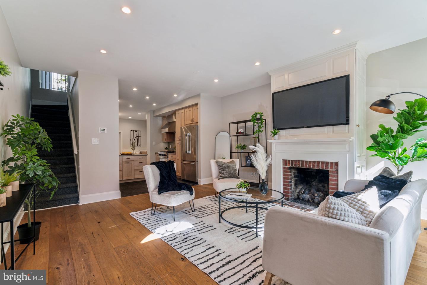 131 Bainbridge St