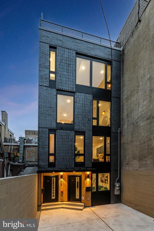 609 S Orianna St #2