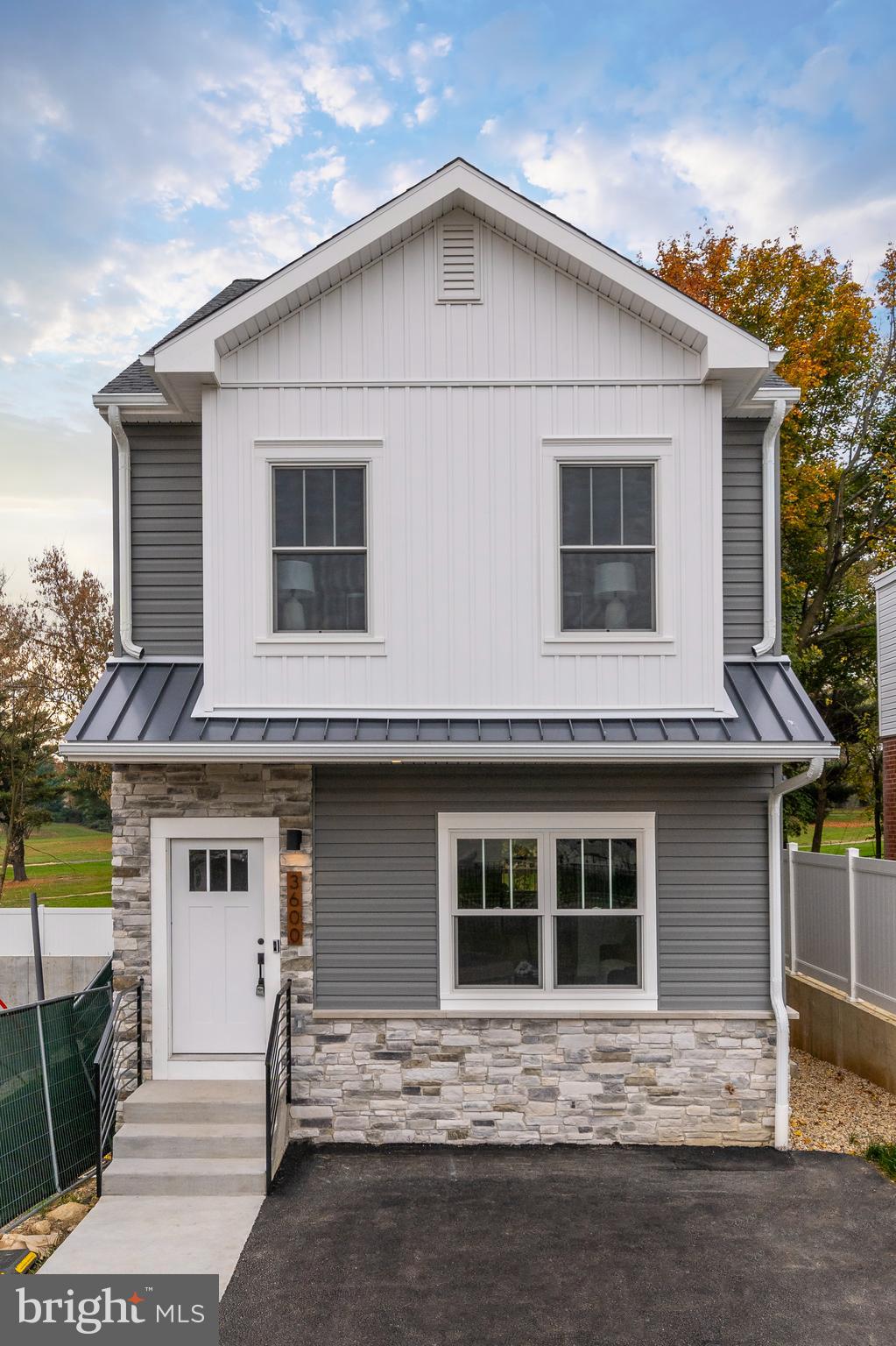 3617 Golfview Ln
