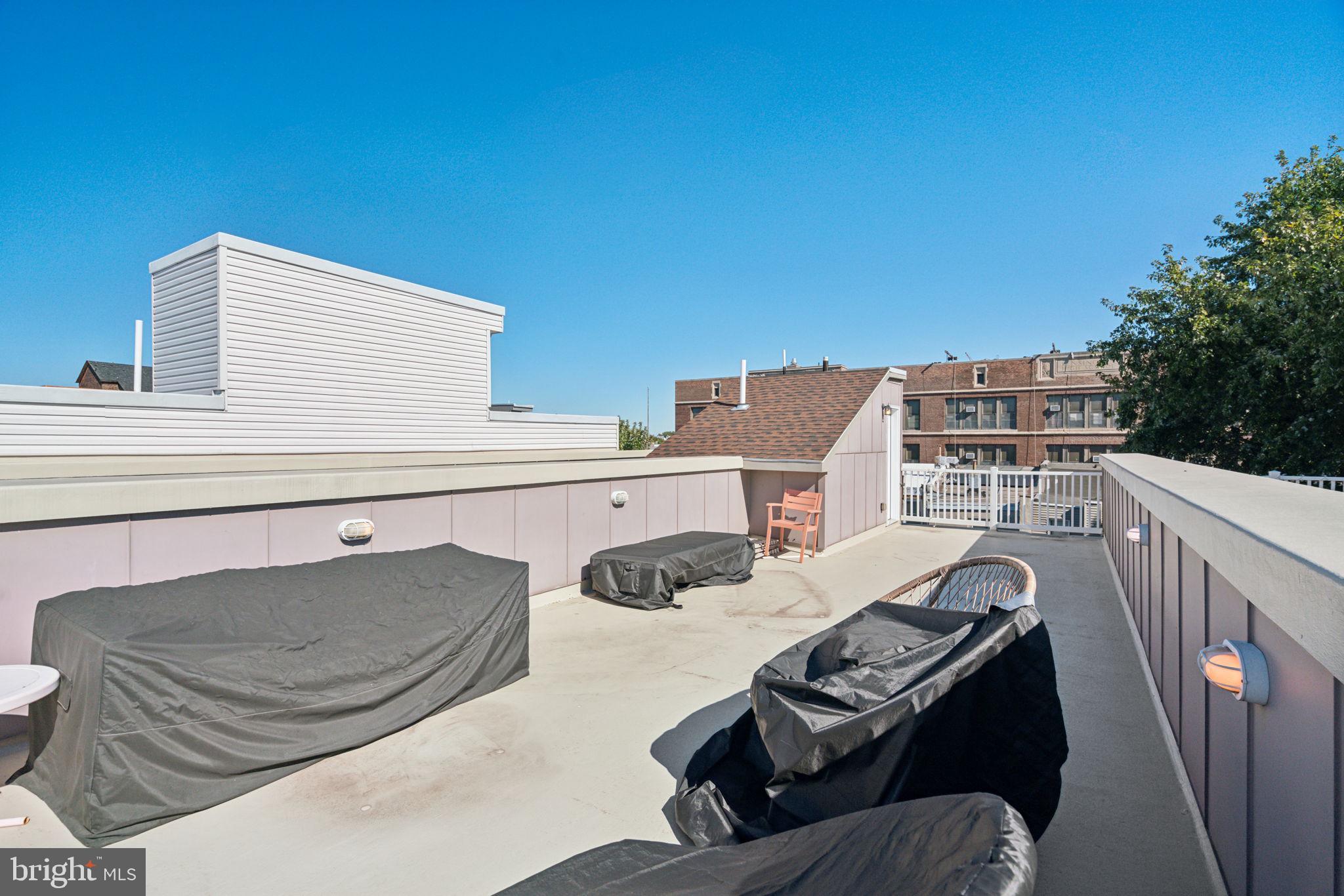 2055 E Letterly St
